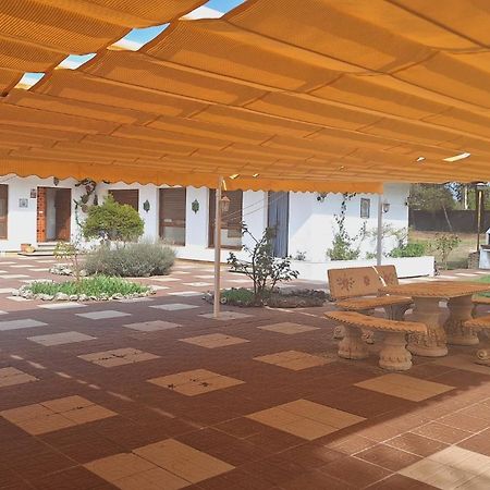 Las Arboledas Alojamiento Rural บาเอซา ภายนอก รูปภาพ